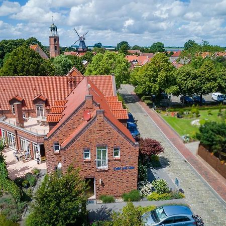 Hotel Am Fischerhafen Ditzum Esterno foto