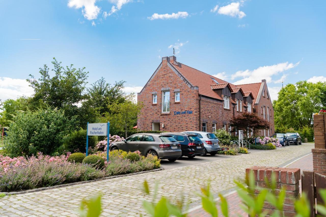 Hotel Am Fischerhafen Ditzum Esterno foto